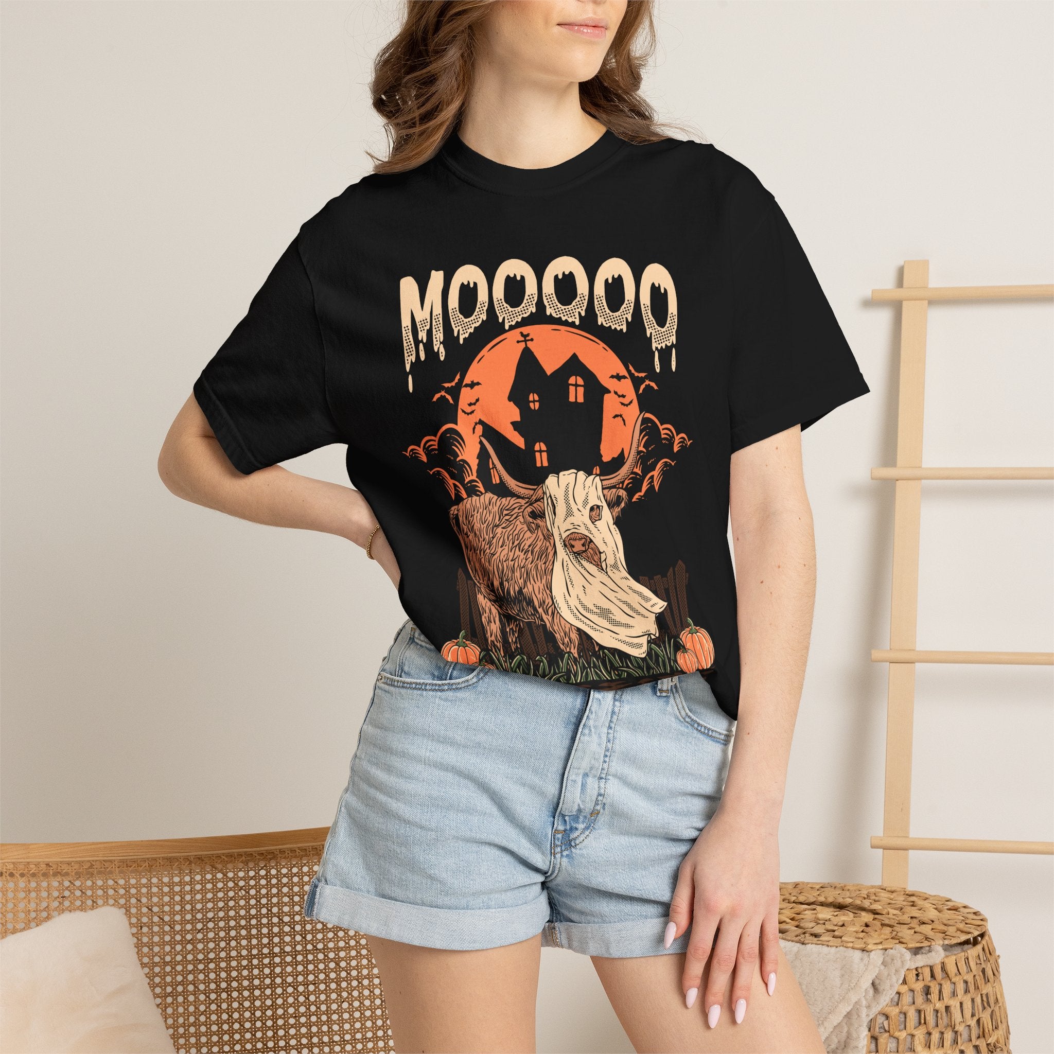 Mooooo! | Halloween Highland Cow Comfort Colors T-Shirt