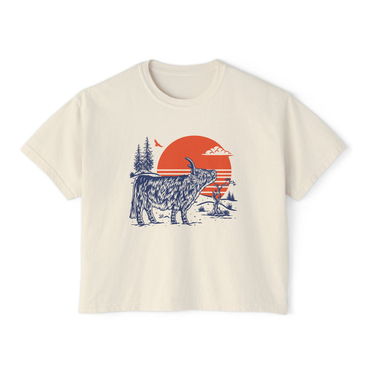 Highland Sunset | Women’s Boxy Highland Cow T-Shirt