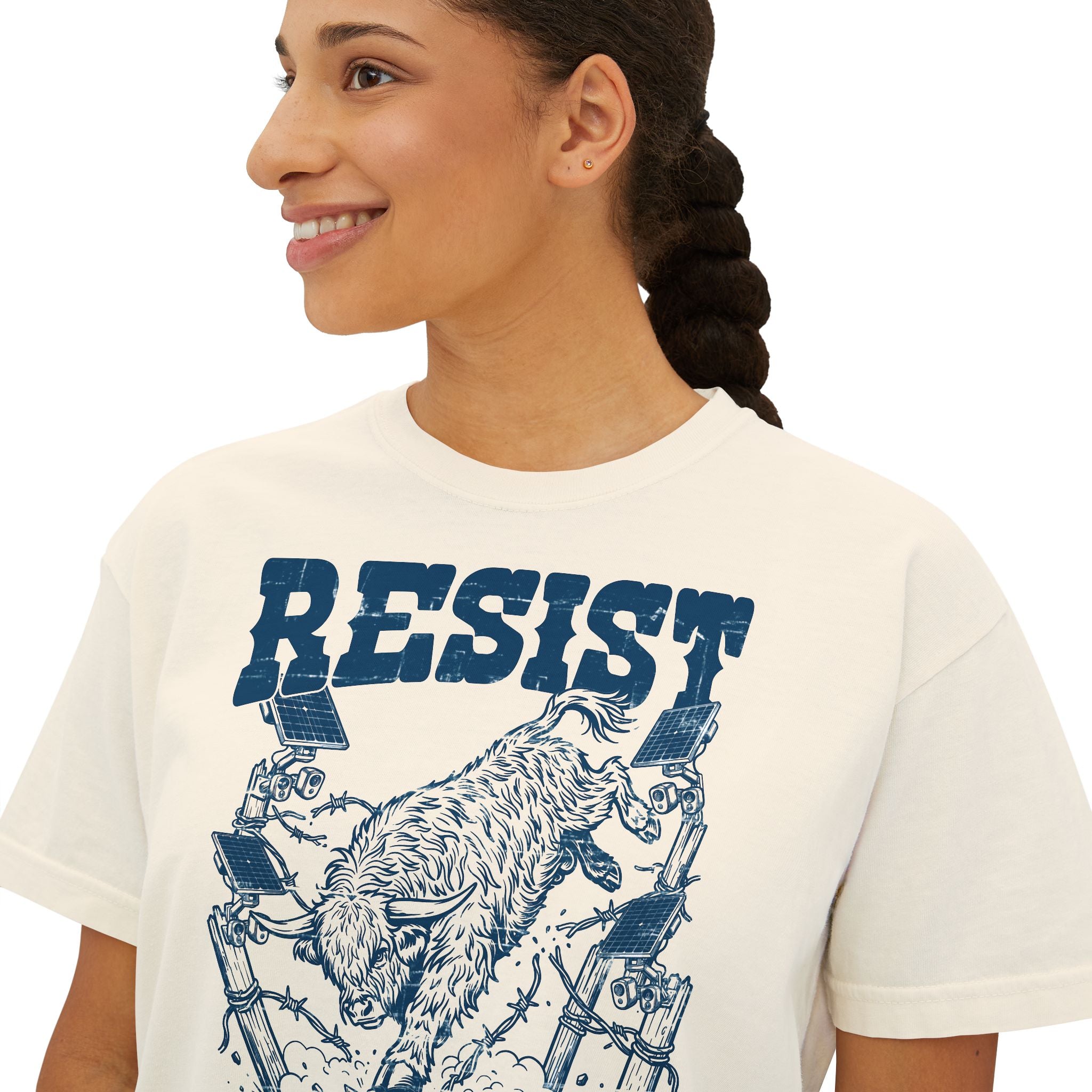 Resist bucking Highland cow women's boxy T-shirt, detail