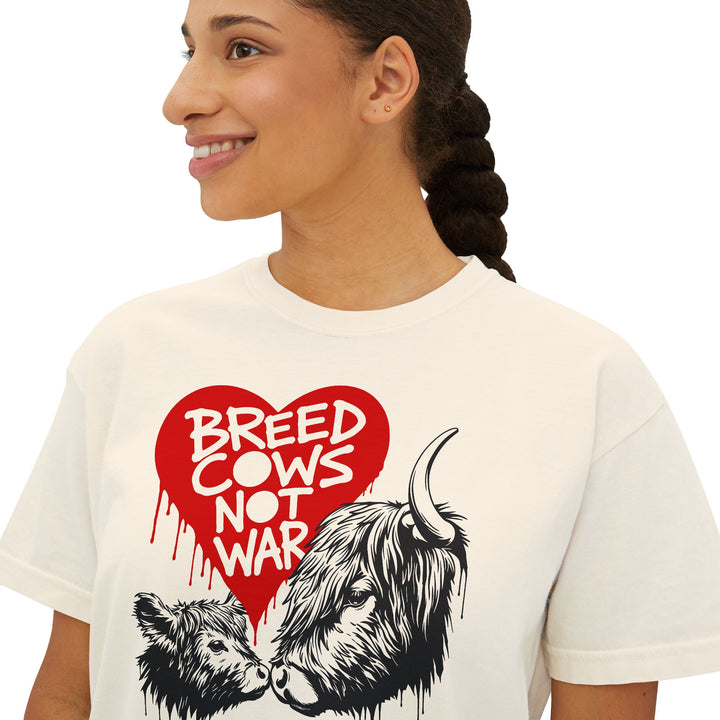Breed Cows, Not War | Women’s Boxy Tee
