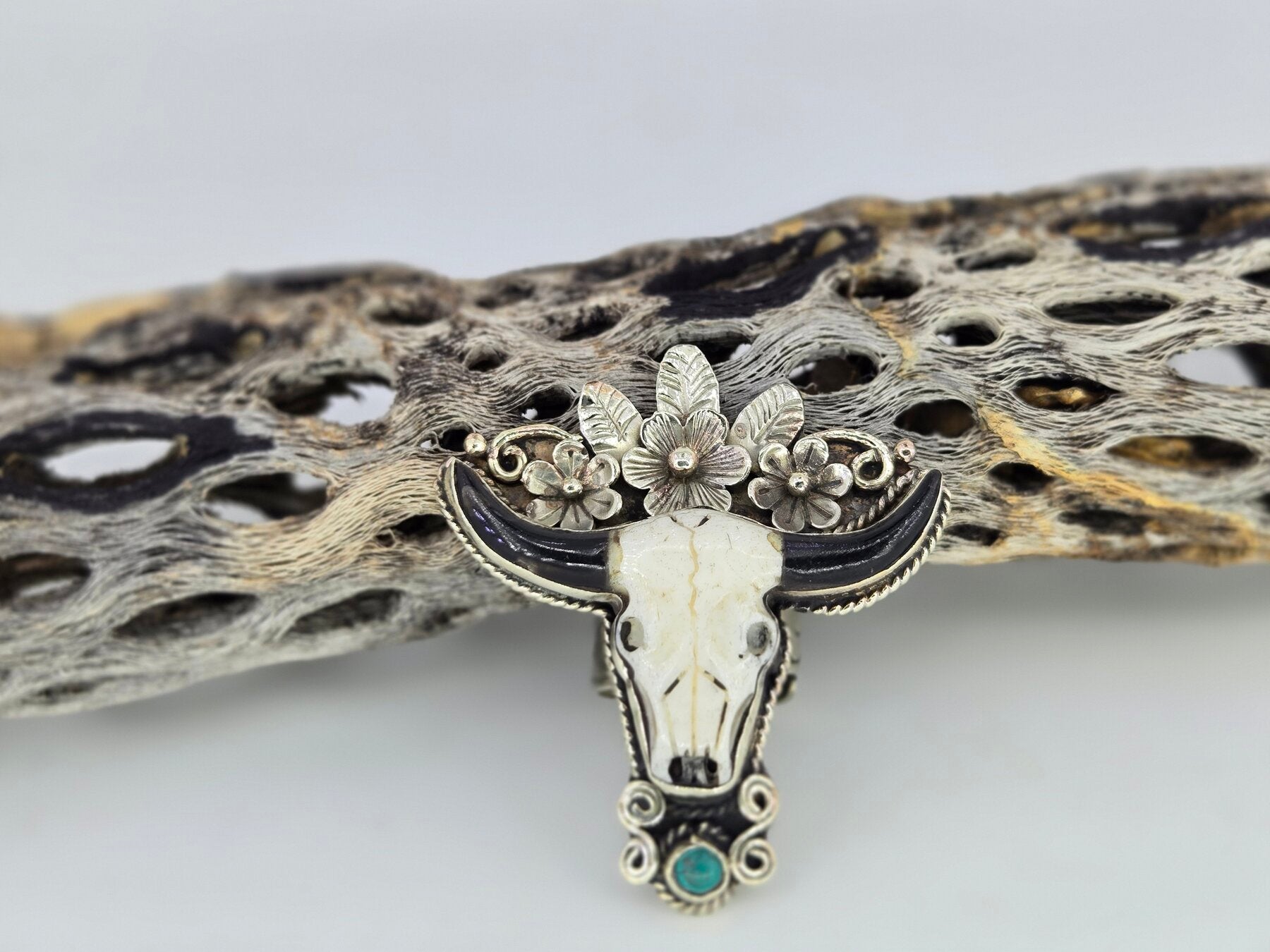Flower Crown Cow Skull Ring, Western turquoise jewelry